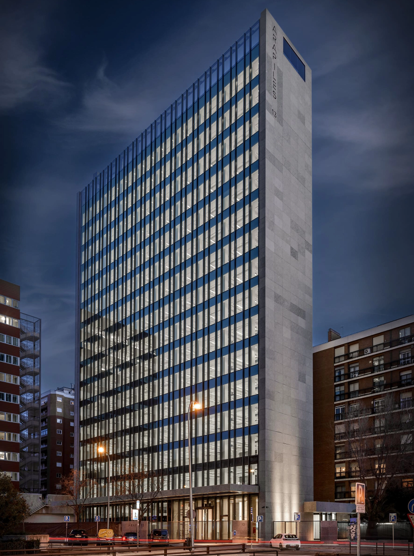 EDIFICIO ARAPILES 13 ALZADO